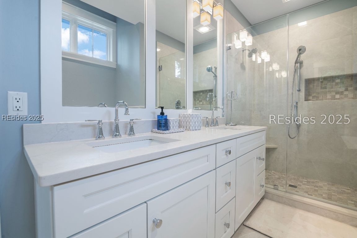 Hilton Head Island, South Carolina, 29928, United States, 6 Bedrooms Bedrooms, ,7 BathroomsBathrooms,Residential,Active,1953661