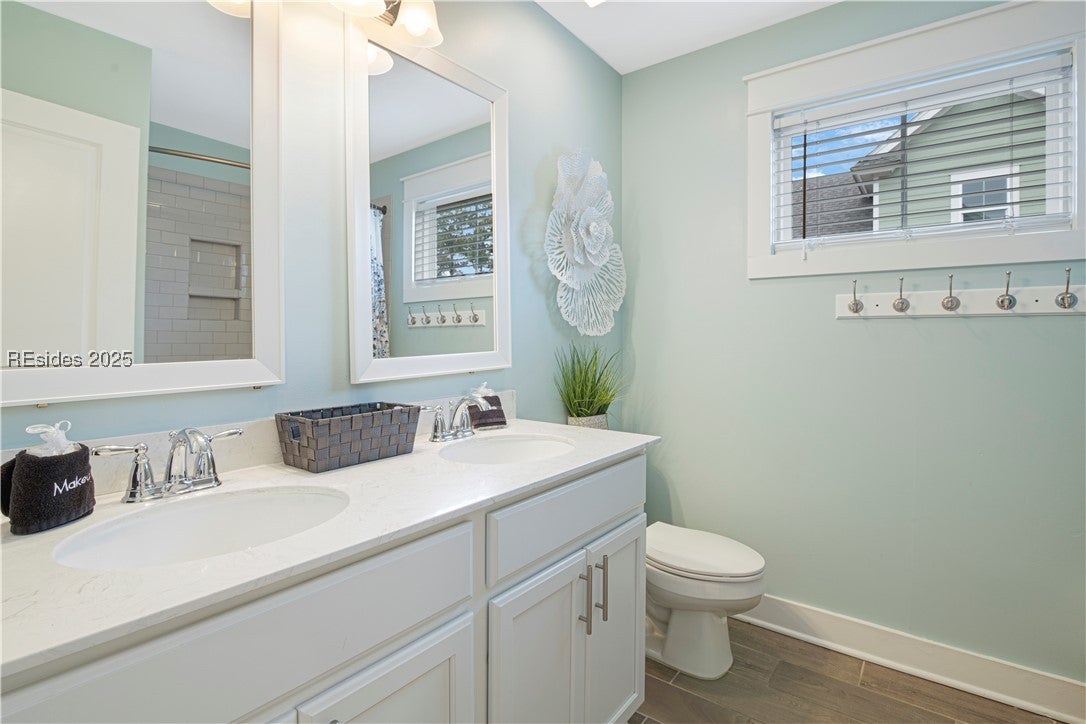 Hilton Head Island, South Carolina, 29928, United States, 5 Bedrooms Bedrooms, ,4 BathroomsBathrooms,Residential,Active,1706044