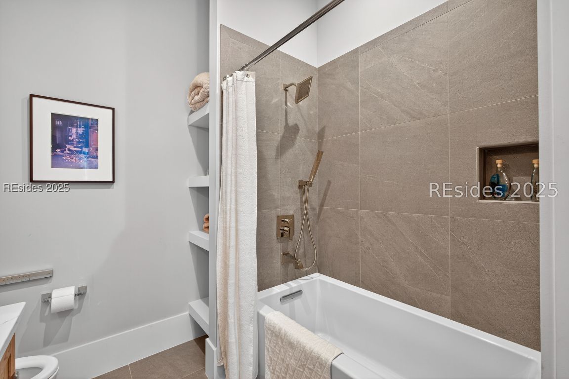 Hilton Head Island, South Carolina, 29928, United States, 5 Bedrooms Bedrooms, ,6 BathroomsBathrooms,Residential,Active,1959524