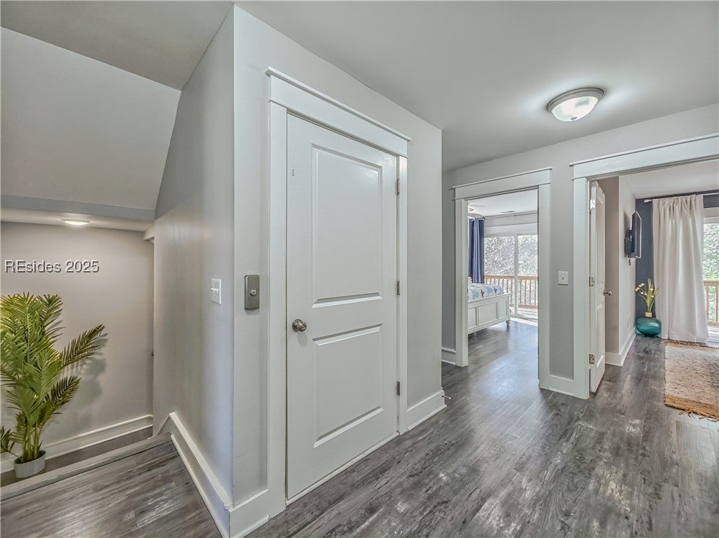 Hilton Head Island, South Carolina, 29928, United States, 5 Bedrooms Bedrooms, ,4 BathroomsBathrooms,Residential,Active,1973536