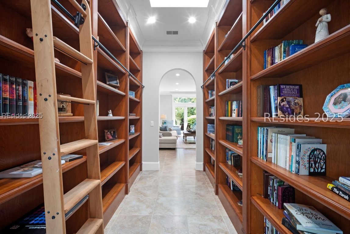 Hilton Head Island, South Carolina, 29926, United States, 4 Bedrooms Bedrooms, ,5 BathroomsBathrooms,Residential,Active,1910130