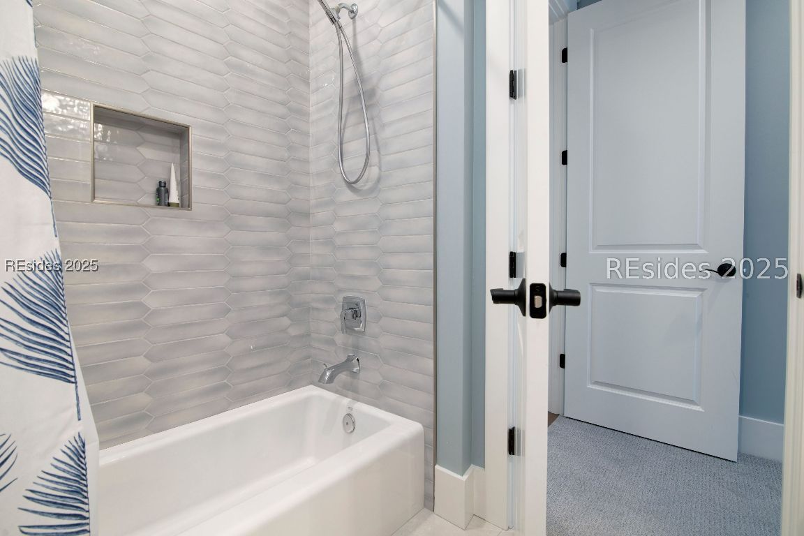 Hilton Head Island, South Carolina, 29928, United States, 6 Bedrooms Bedrooms, ,7 BathroomsBathrooms,Residential,Active,1953661