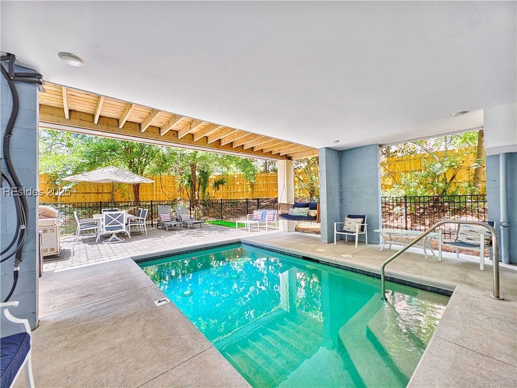 Hilton Head Island, South Carolina, 29928, United States, 5 Bedrooms Bedrooms, ,4 BathroomsBathrooms,Residential,Active,1973536