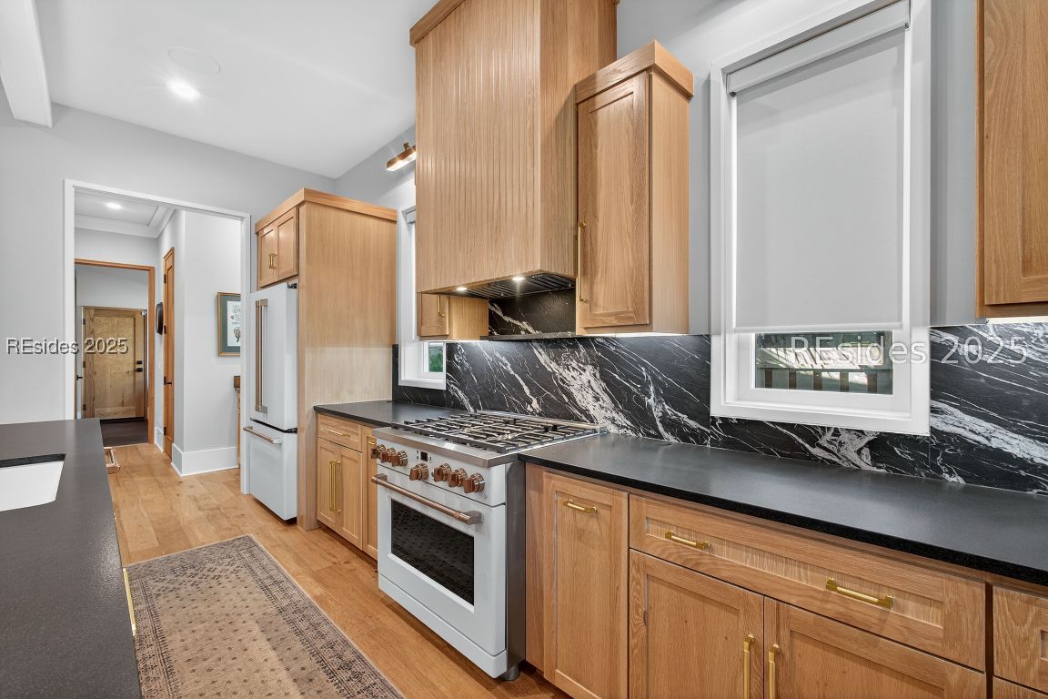 Hilton Head Island, South Carolina, 29928, United States, 5 Bedrooms Bedrooms, ,6 BathroomsBathrooms,Residential,Active,1959524