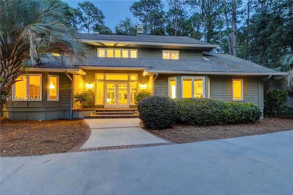 18 FAIRLAWN CT, HILTON HEAD ISLAND, SC 29926, photo 2 of 26