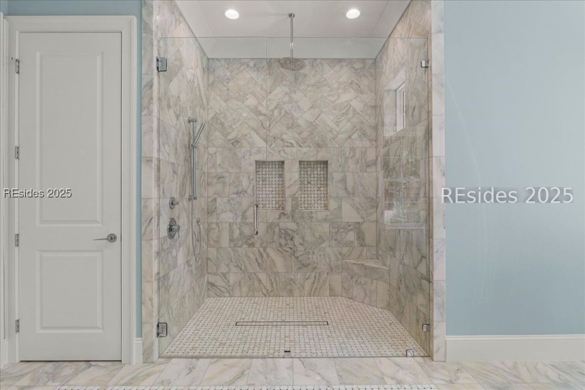 Hilton Head Island, South Carolina, 29926, United States, 4 Bedrooms Bedrooms, ,4 BathroomsBathrooms,Residential,Active,1953643