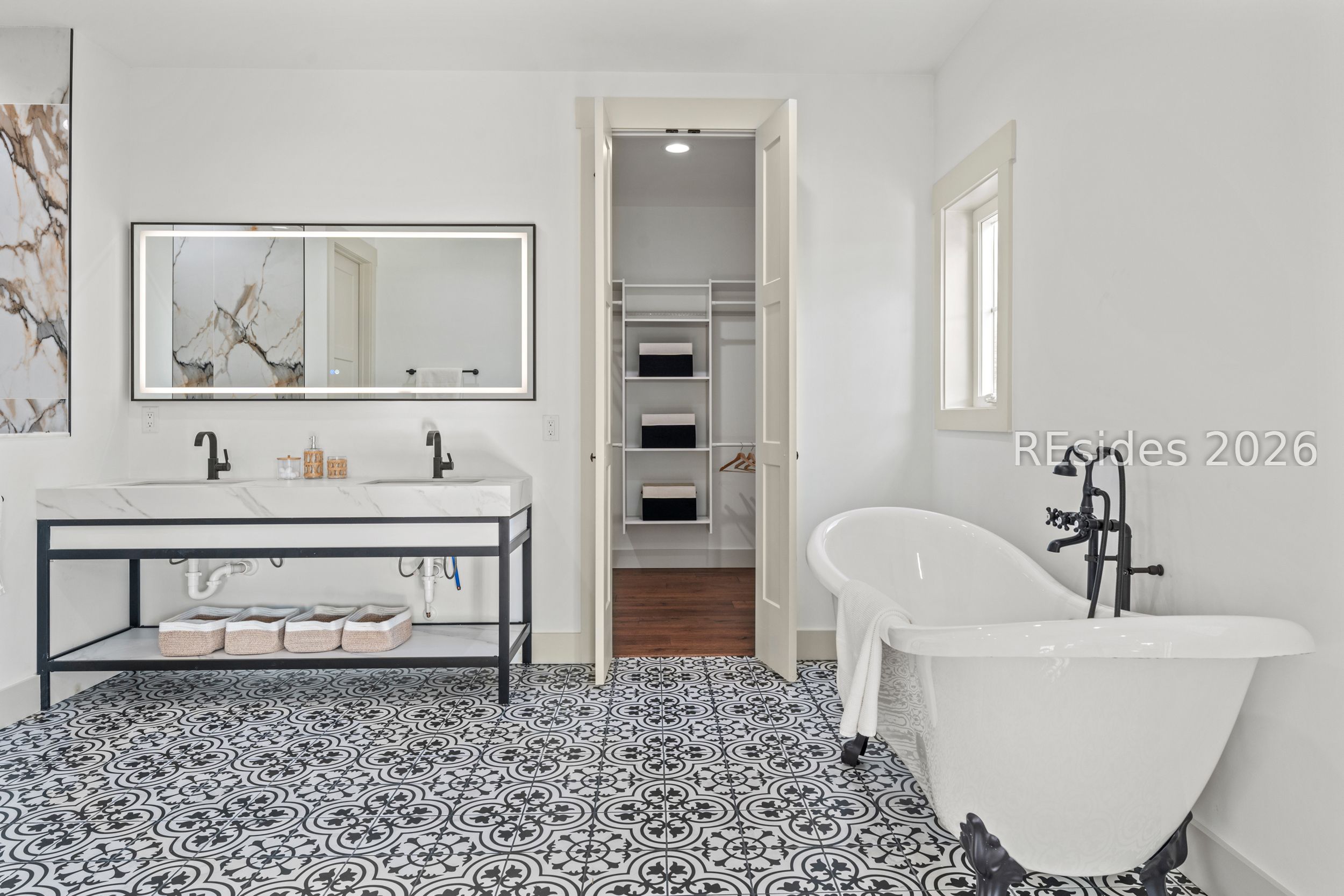 Hilton Head Island, South Carolina, 29926, United States, 3 Bedrooms Bedrooms, ,4 BathroomsBathrooms,Residential,Active,2007983