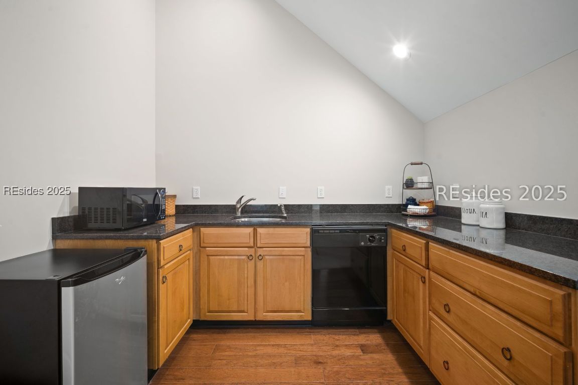 Hilton Head Island, South Carolina, 29926, United States, 4 Bedrooms Bedrooms, ,5 BathroomsBathrooms,Residential,Active,1910130