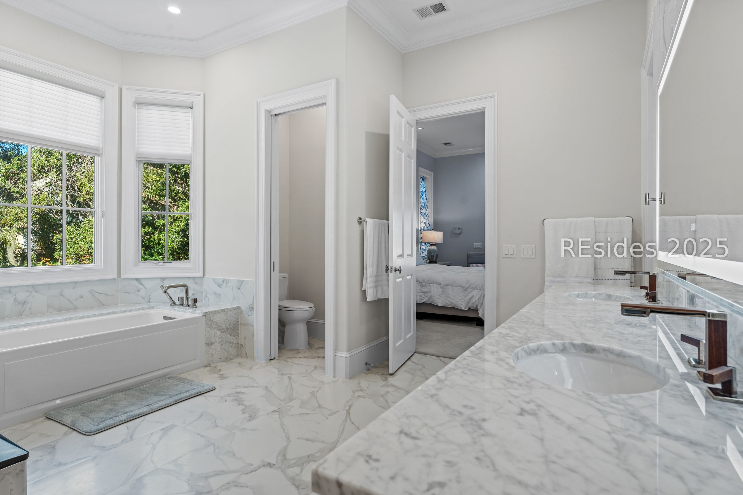 Hilton Head Island, South Carolina, 29928, United States, 4 Bedrooms Bedrooms, ,5 BathroomsBathrooms,Residential,Active,2001055