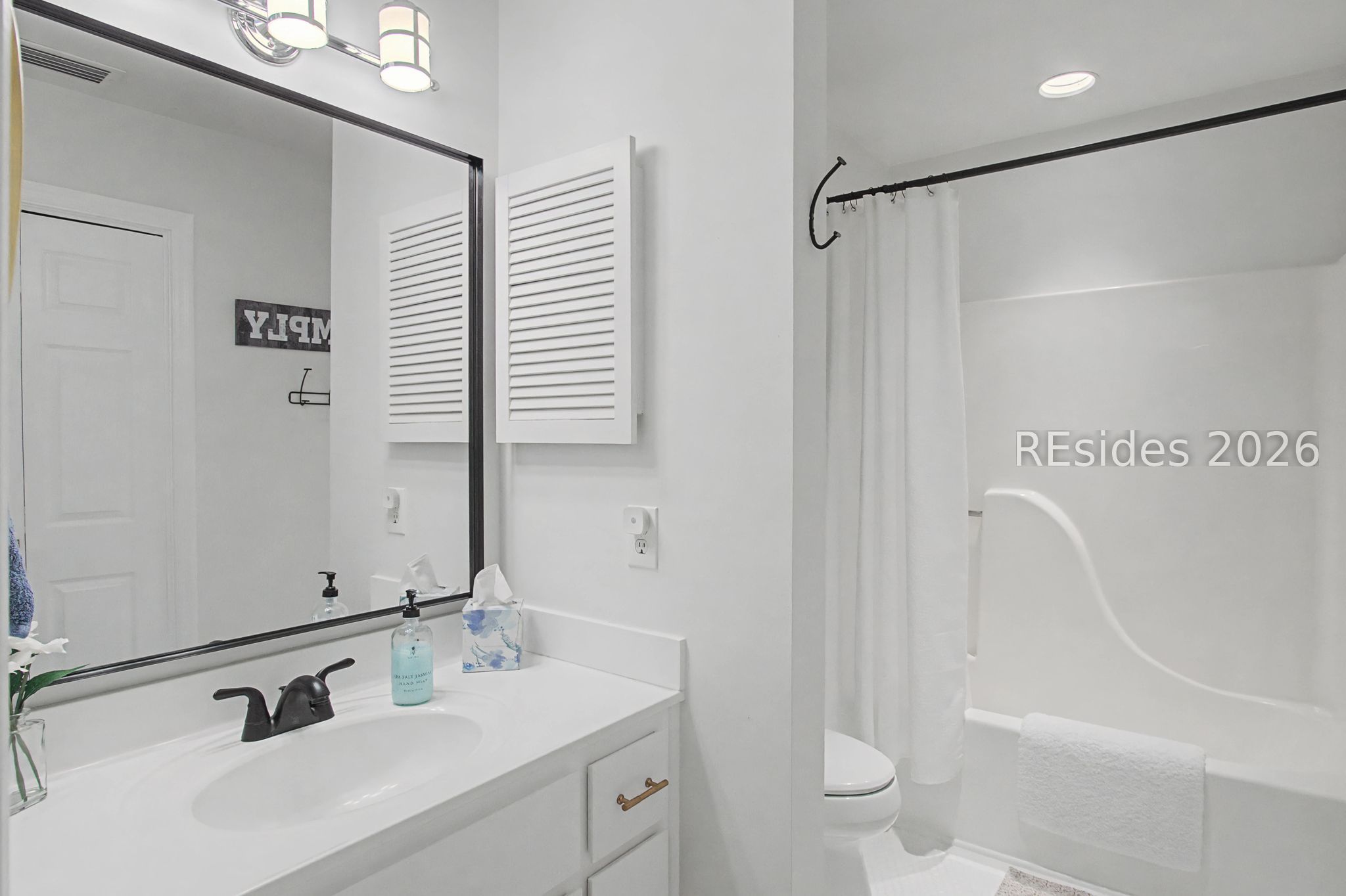 Hilton Head Island, South Carolina, 29928, United States, 4 Bedrooms Bedrooms, ,3 BathroomsBathrooms,Residential,Active,2012666