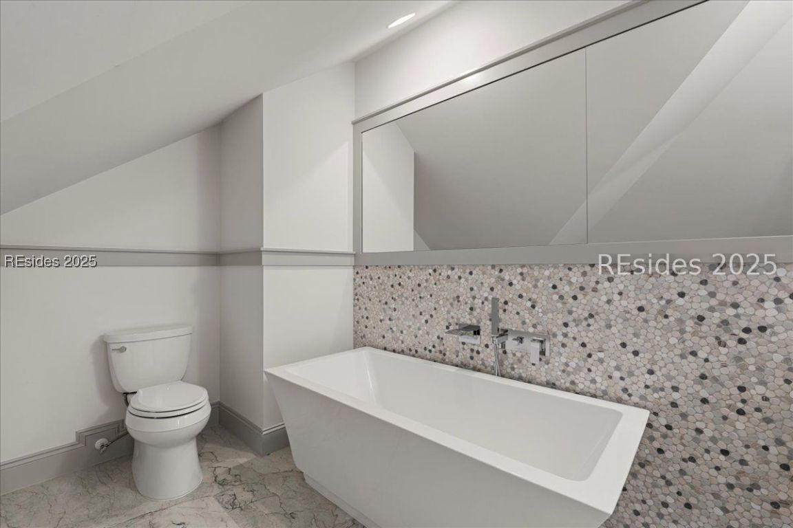 Hilton Head Island, South Carolina, 29926, United States, 4 Bedrooms Bedrooms, ,4 BathroomsBathrooms,Residential,Active,1953643