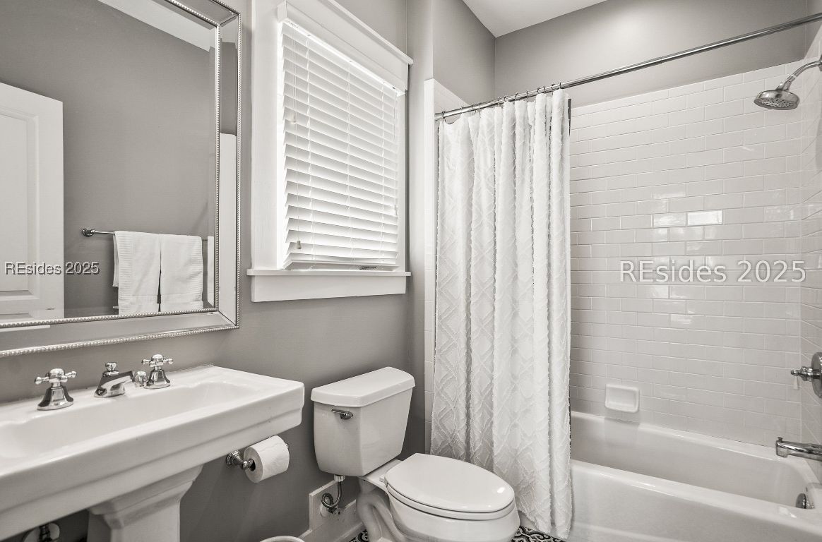 Okatie, South Carolina, 29909, United States, 4 Bedrooms Bedrooms, ,5 BathroomsBathrooms,Residential,Active,1945445