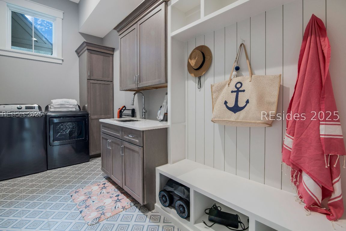 Hilton Head Island, South Carolina, 29928, United States, 6 Bedrooms Bedrooms, ,7 BathroomsBathrooms,Residential,Active,1953661