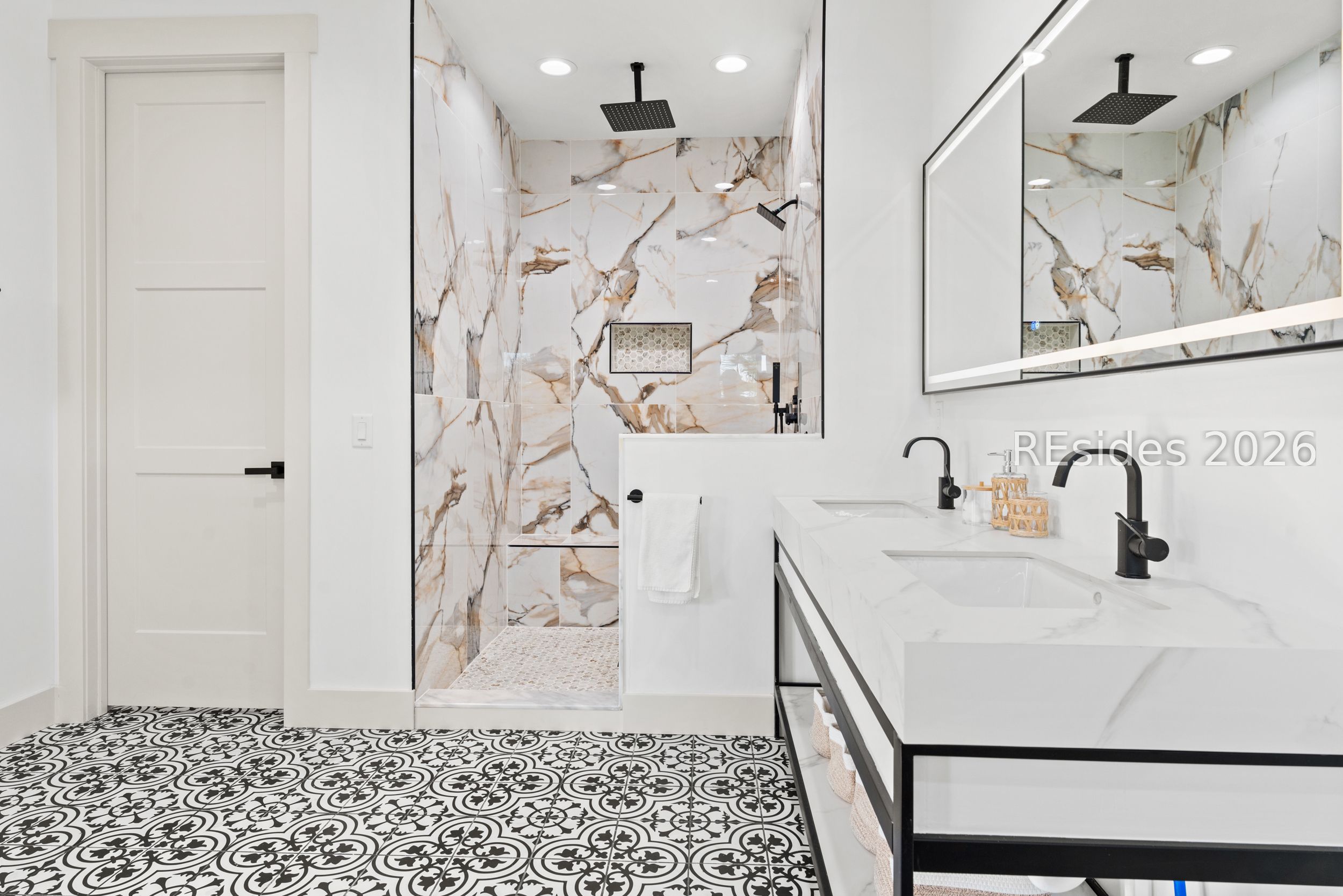 Hilton Head Island, South Carolina, 29926, United States, 3 Bedrooms Bedrooms, ,4 BathroomsBathrooms,Residential,Active,2007983