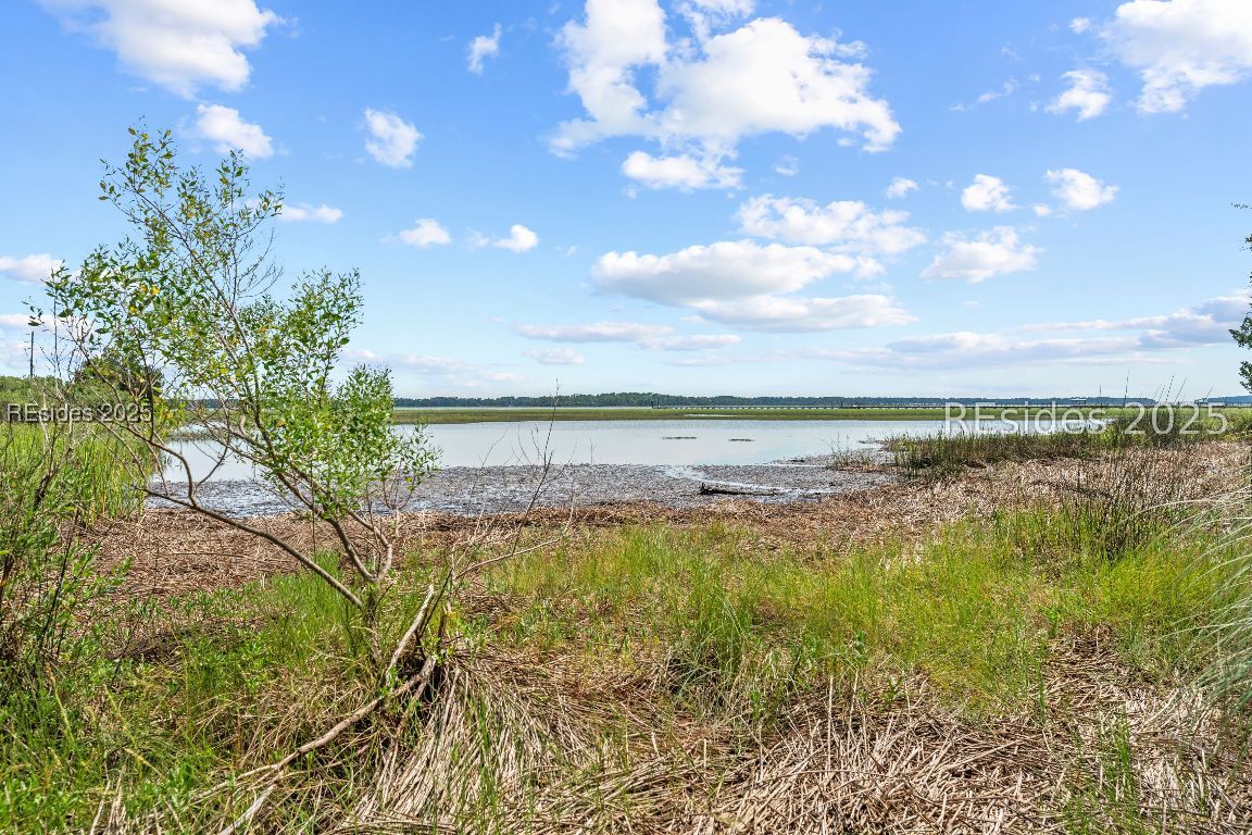 Bluffton, South Carolina, 29910, United States, 4 Bedrooms Bedrooms, ,3 BathroomsBathrooms,Residential,Active,1954417