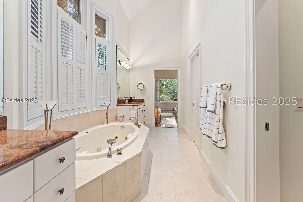 Hilton Head Island, South Carolina, 29928, United States, 3 Bedrooms Bedrooms, ,3 BathroomsBathrooms,Residential,Active,1952458