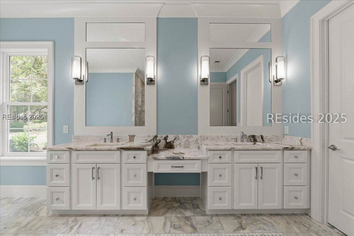 Hilton Head Island, South Carolina, 29926, United States, 4 Bedrooms Bedrooms, ,4 BathroomsBathrooms,Residential,Active,1953643