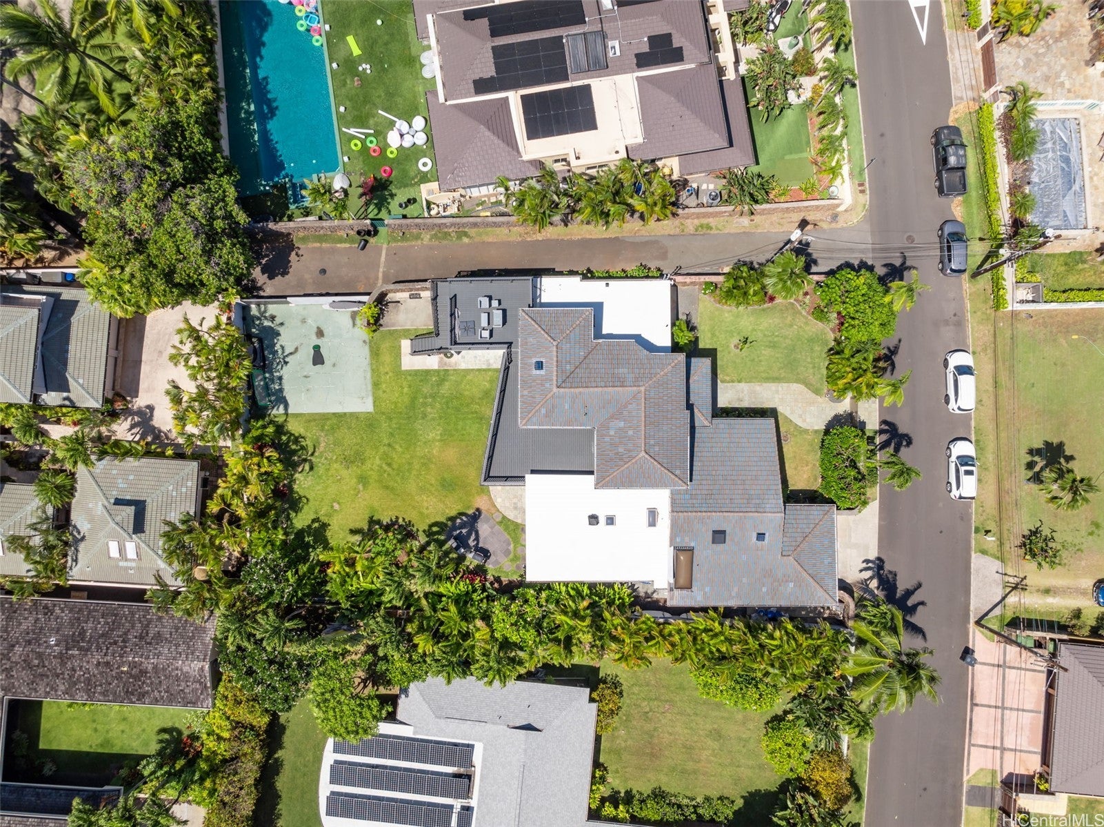 Honolulu, Hawaii, 96825, United States, 5 Bedrooms Bedrooms, ,4 BathroomsBathrooms,Residential,Active,1943784