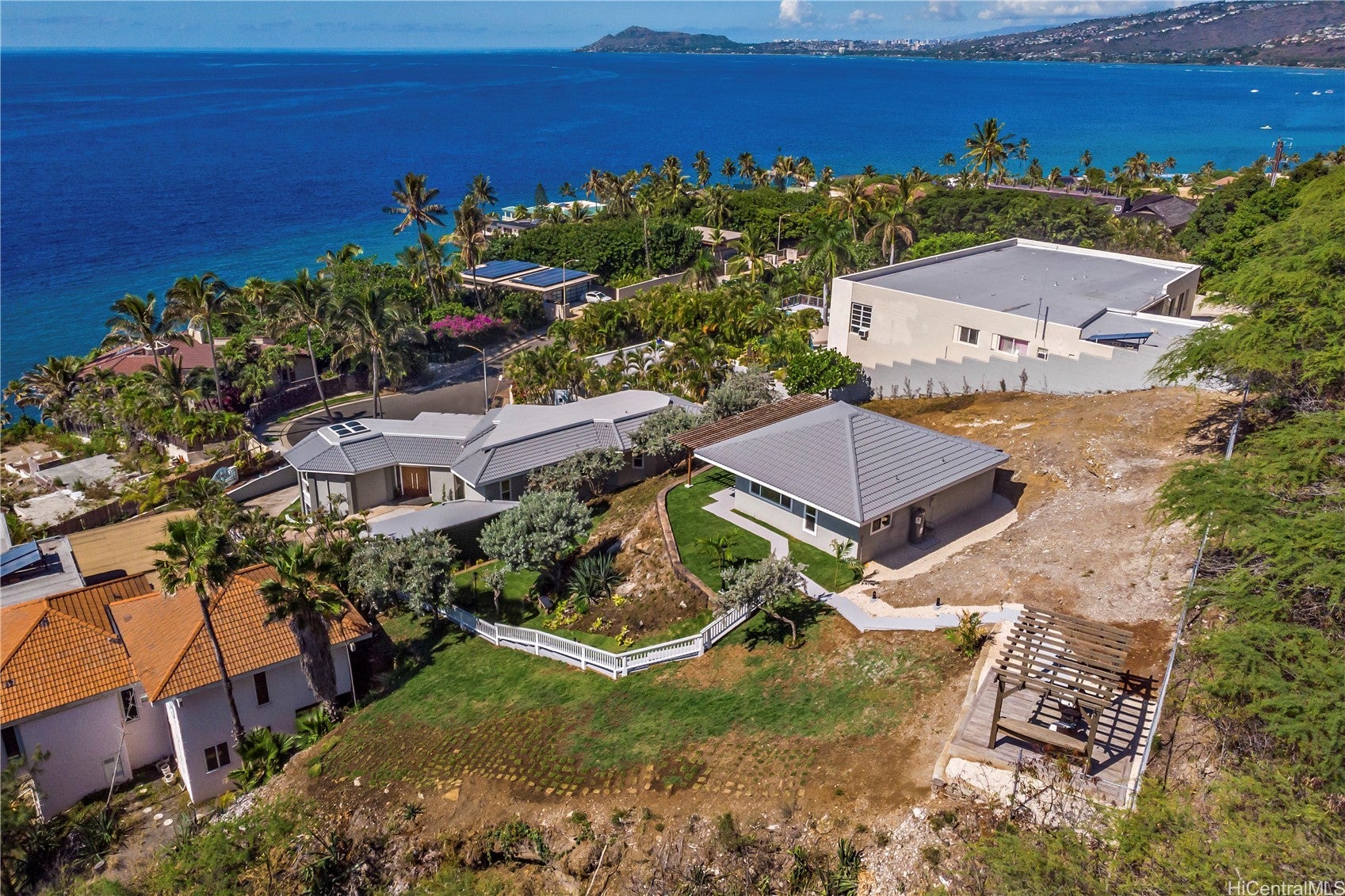 Honolulu, Hawaii, 96825, United States, ,4 BathroomsBathrooms,Residential,Active,1703164