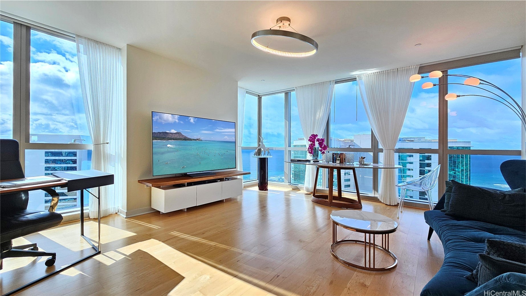 Honolulu, Hawaii, 96814, United States, 3 Bedrooms Bedrooms, ,3 BathroomsBathrooms,Residential,Active,2013630