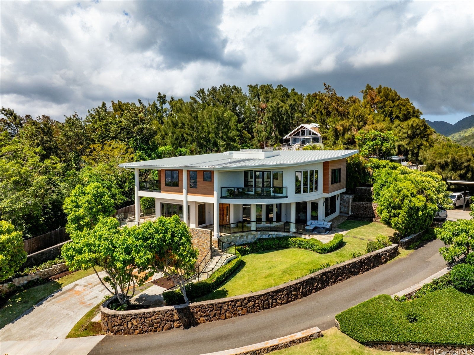 Honolulu, Hawaii, 96816, United States, 4 Bedrooms Bedrooms, ,4 BathroomsBathrooms,Residential,Active,1943823