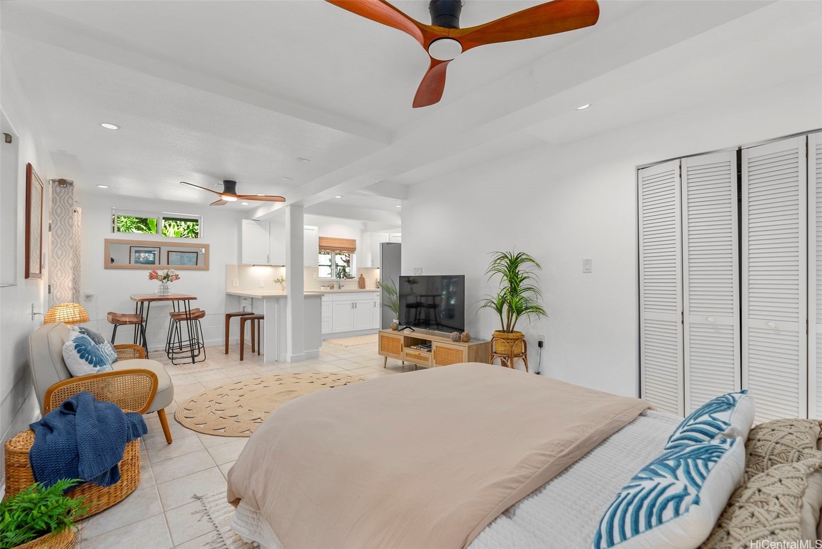 Haleiwa, Hawaii, 96712, United States, 4 Bedrooms Bedrooms, ,4 BathroomsBathrooms,Residential,Active,1993935