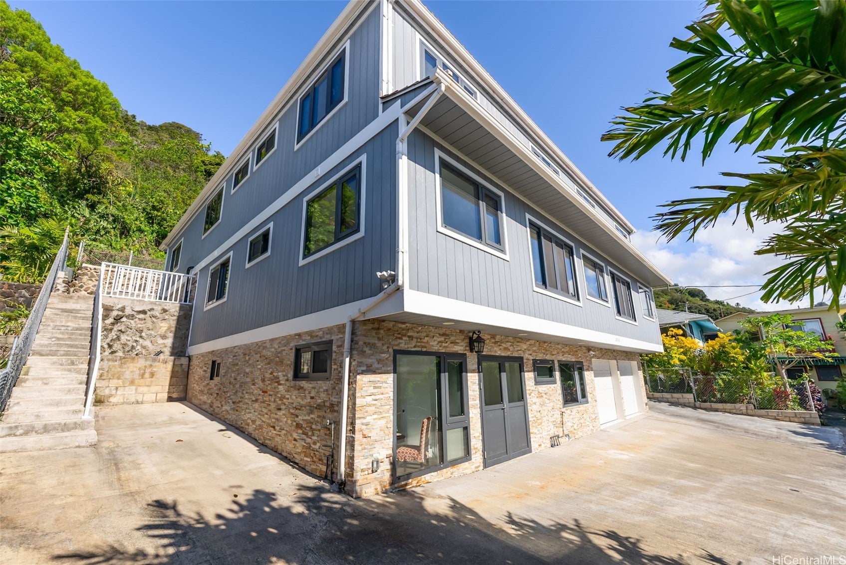 Honolulu, Hawaii, 96817, United States, 8 Bedrooms Bedrooms, ,11 BathroomsBathrooms,Residential,Active,1943837