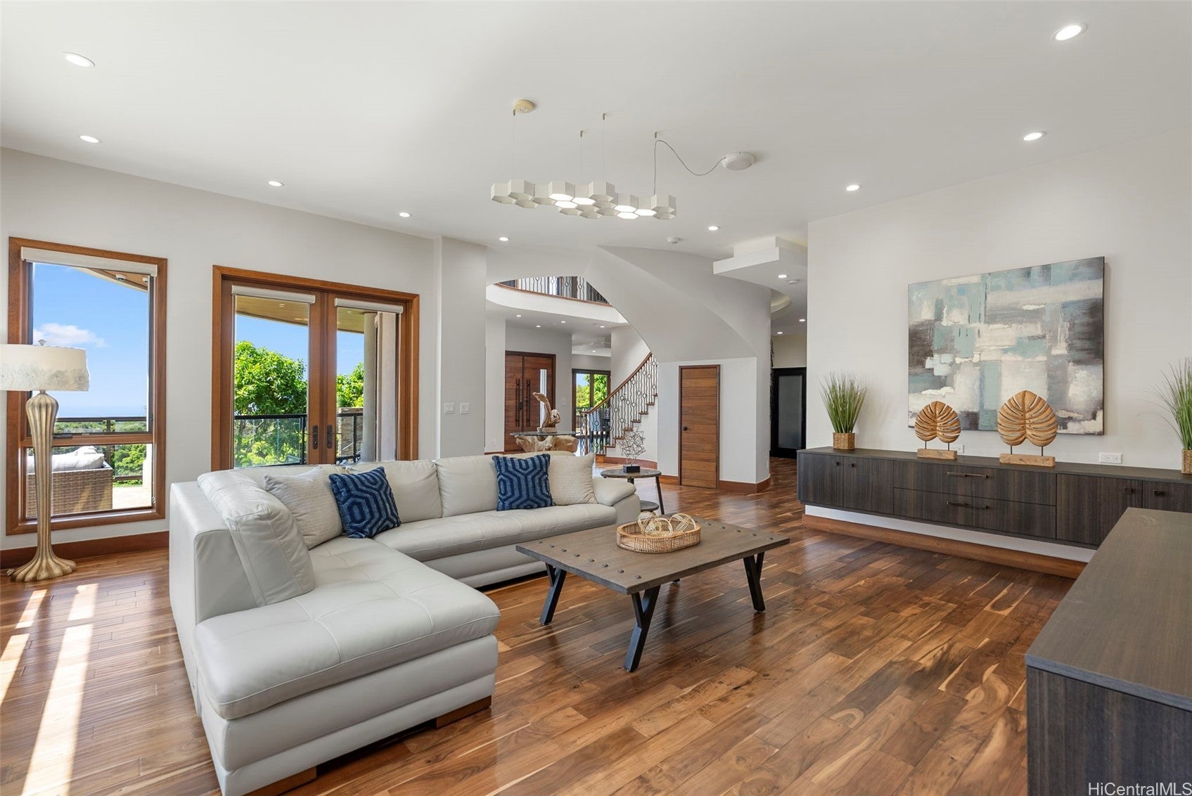 Honolulu, Hawaii, 96816, United States, 4 Bedrooms Bedrooms, ,4 BathroomsBathrooms,Residential,Active,1943823