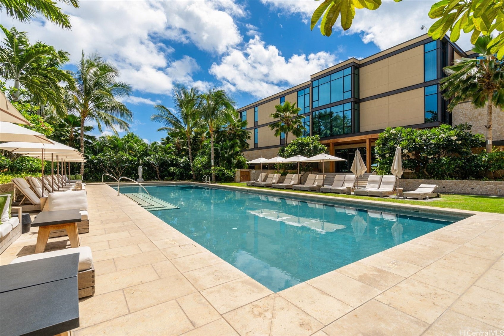 Honolulu, Hawaii, 96814, United States, 2 Bedrooms Bedrooms, ,3 BathroomsBathrooms,Residential,Active,1943792