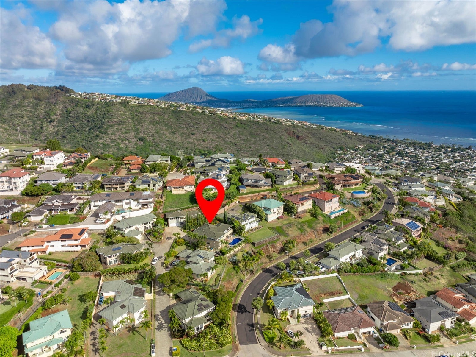 Honolulu, Hawaii, 96821, United States, 4 Bedrooms Bedrooms, ,4 BathroomsBathrooms,Residential,Contingent,2006797