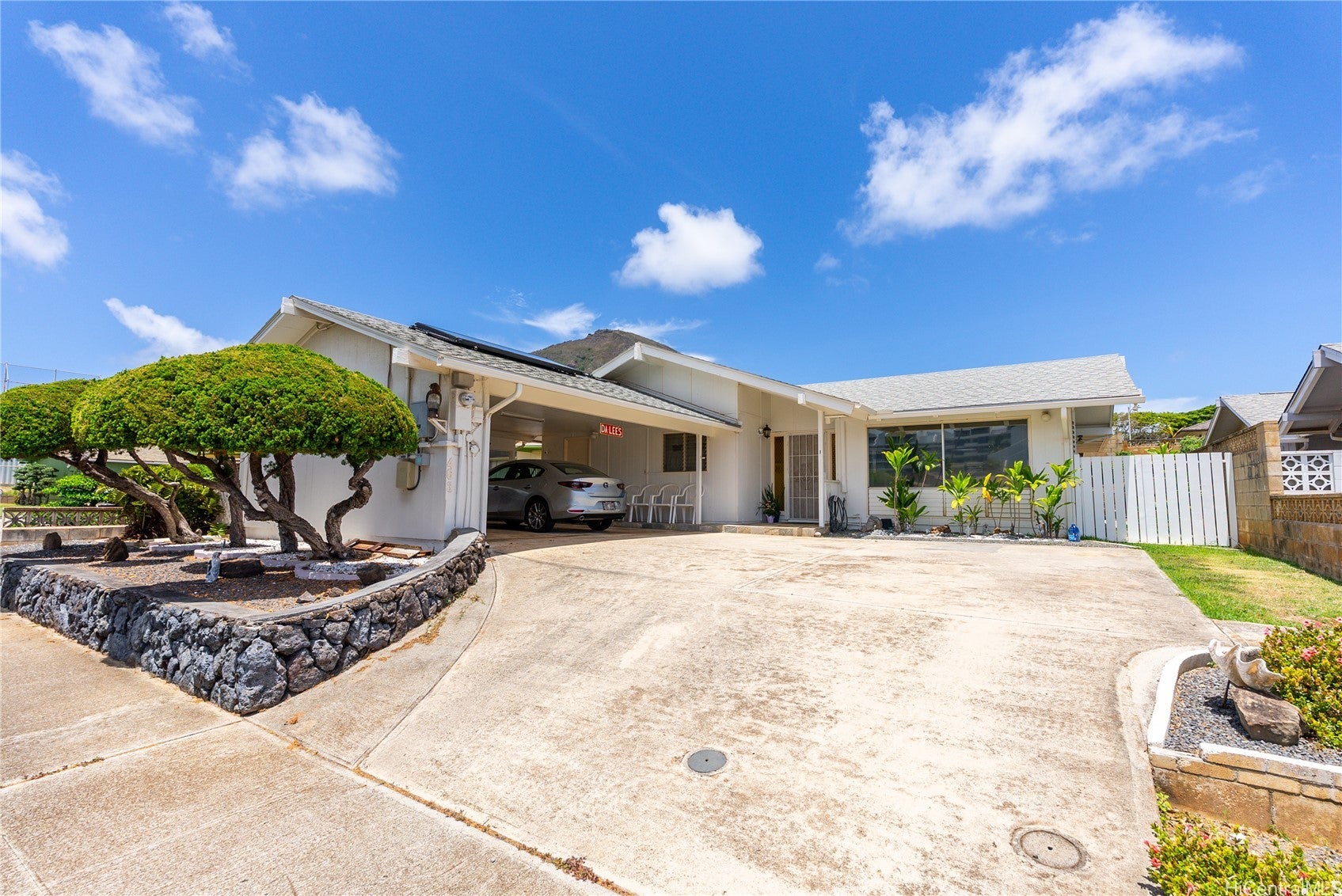 Honolulu, Hawaii, 96825, United States, 3 Bedrooms Bedrooms, ,2 BathroomsBathrooms,Residential,Contingent,1943822