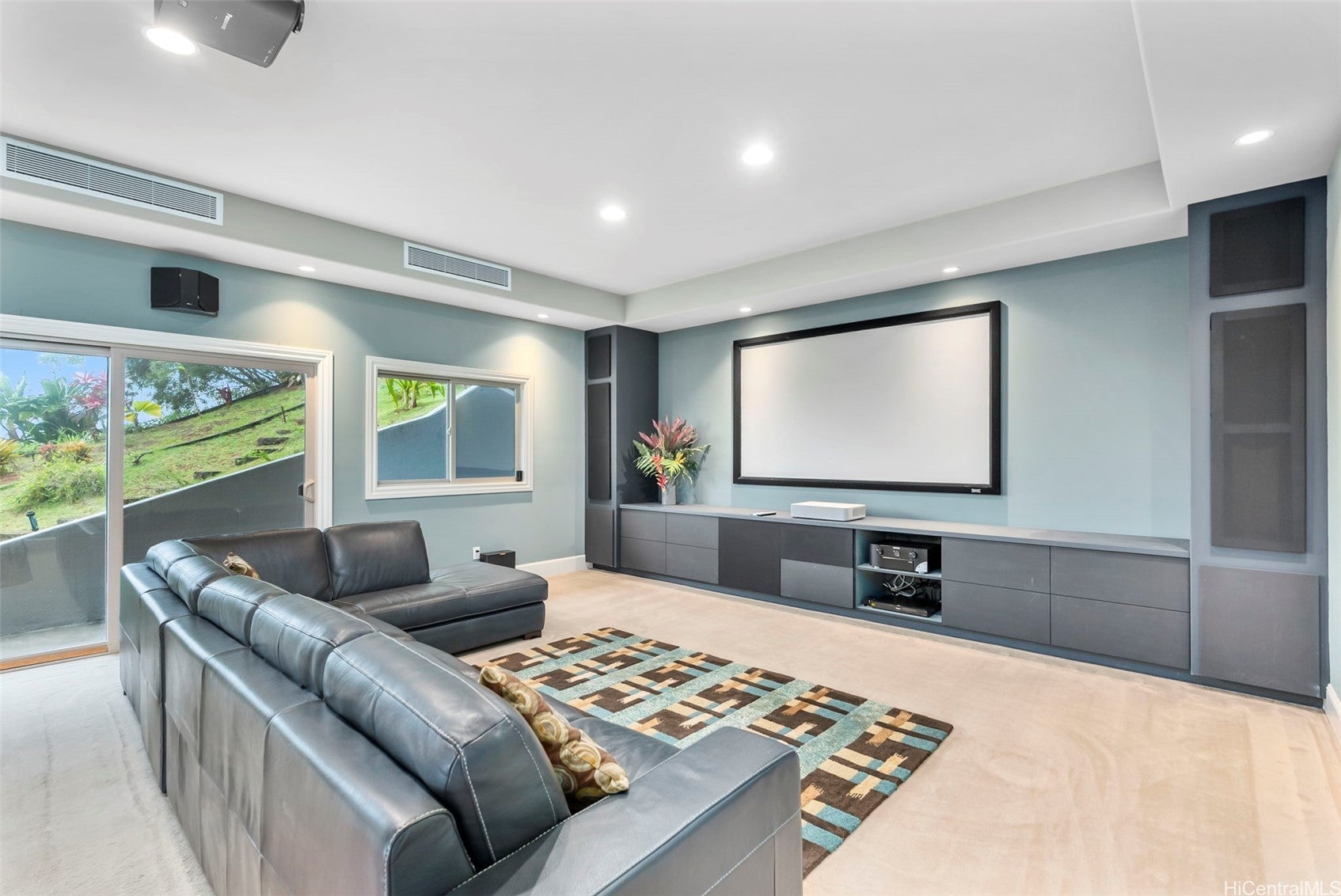 Kaneohe, Hawaii, 96744, United States, 4 Bedrooms Bedrooms, ,5 BathroomsBathrooms,Residential,Active,1943815