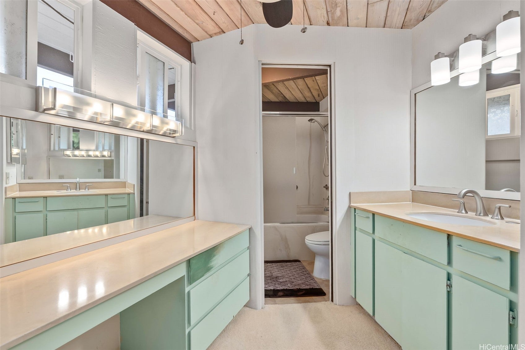 Honolulu, Hawaii, 96825, United States, 4 Bedrooms Bedrooms, ,2 BathroomsBathrooms,Residential,Active,1943794