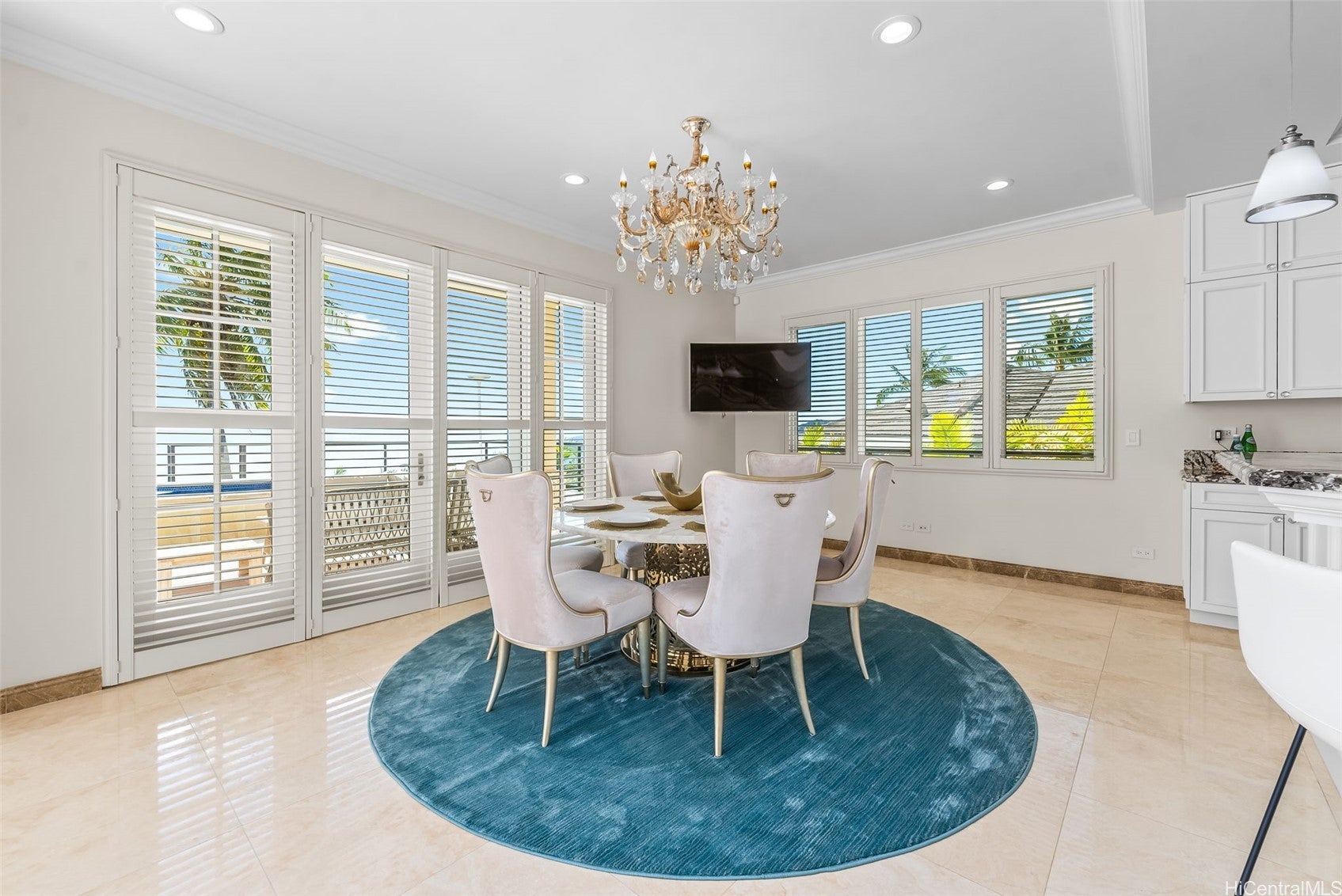 Honolulu, Hawaii, 96821, United States, 7 Bedrooms Bedrooms, ,8 BathroomsBathrooms,Residential,Active,2006802