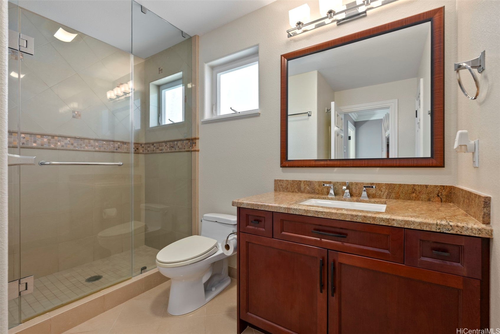 Honolulu, Hawaii, 96816, United States, 4 Bedrooms Bedrooms, ,4 BathroomsBathrooms,Residential,Contingent,1943772