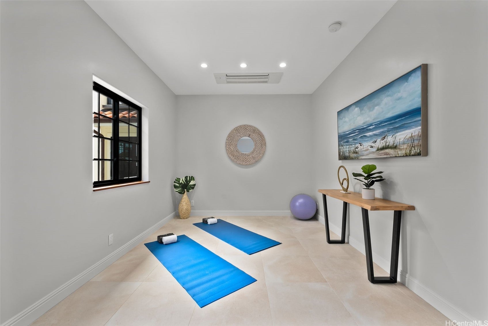 Honolulu, Hawaii, 96816, United States, 6 Bedrooms Bedrooms, ,6 BathroomsBathrooms,Residential,Active,1943793