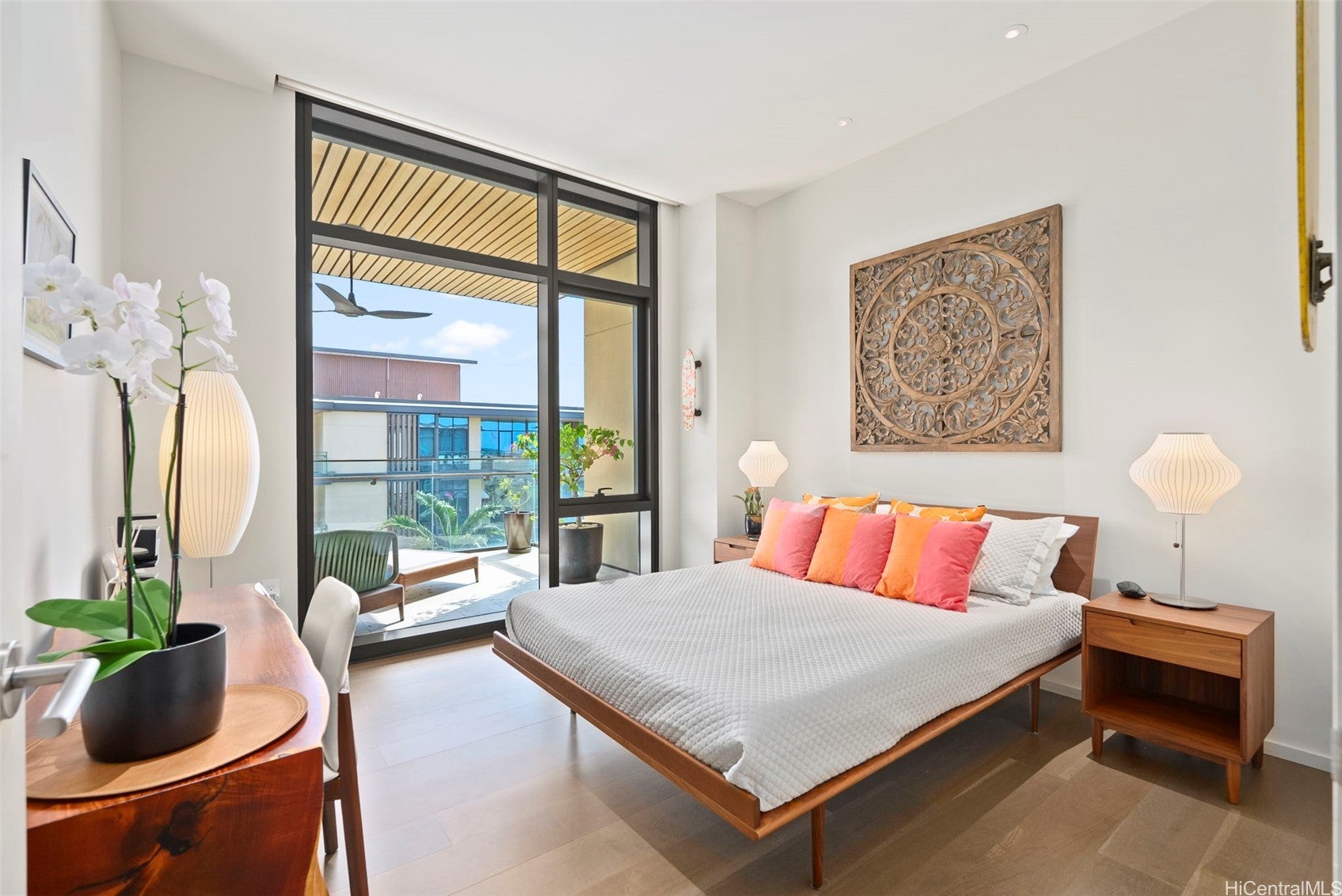 Honolulu, Hawaii, 96814, United States, 2 Bedrooms Bedrooms, ,2 BathroomsBathrooms,Residential,Active,2009852