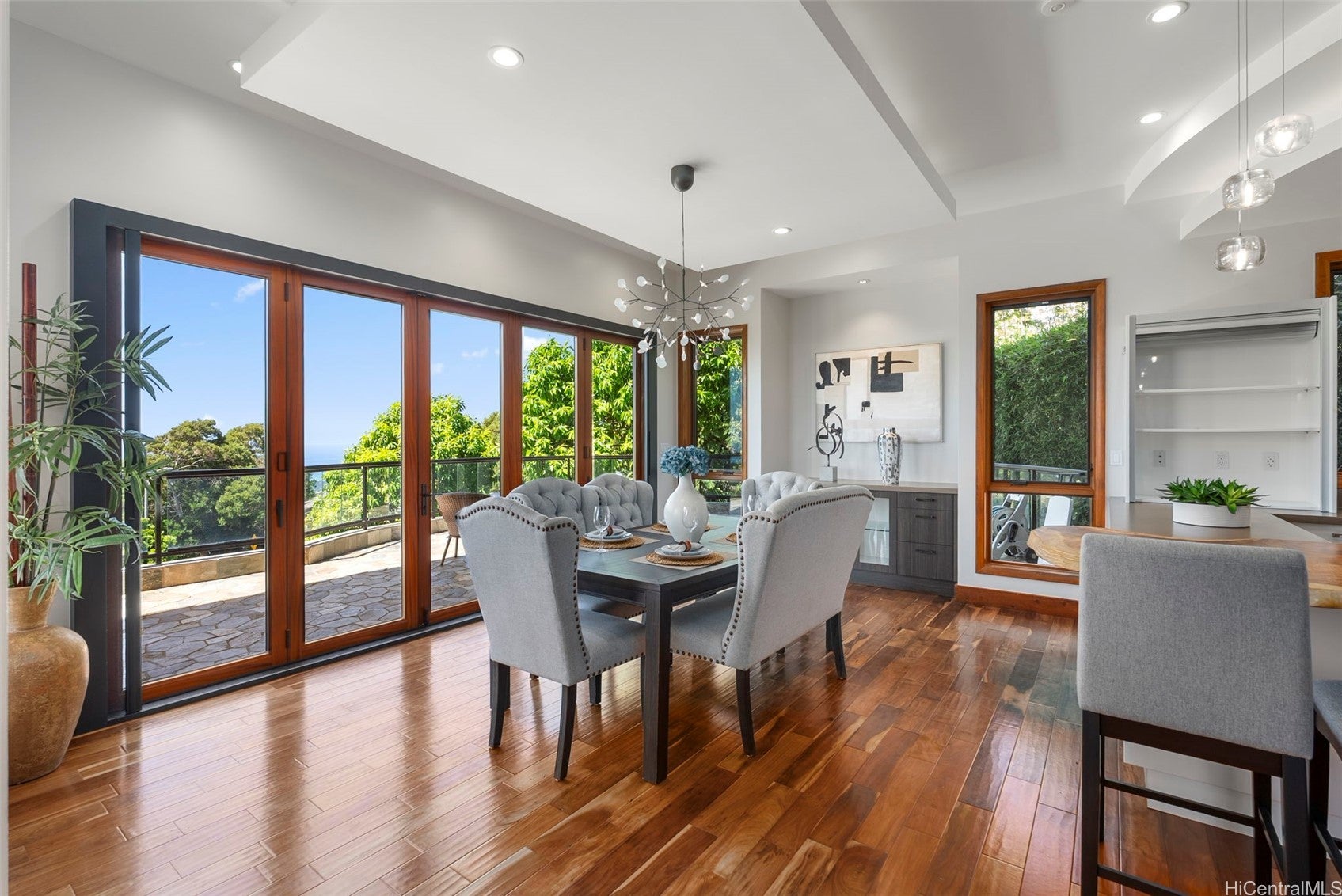 Honolulu, Hawaii, 96816, United States, 4 Bedrooms Bedrooms, ,4 BathroomsBathrooms,Residential,Active,1971808