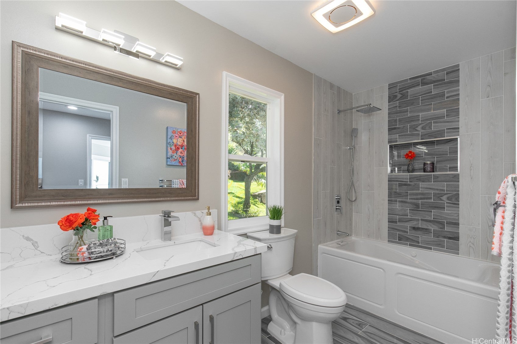 Honolulu, Hawaii, 96825, United States, ,4 BathroomsBathrooms,Residential,Active,1703164