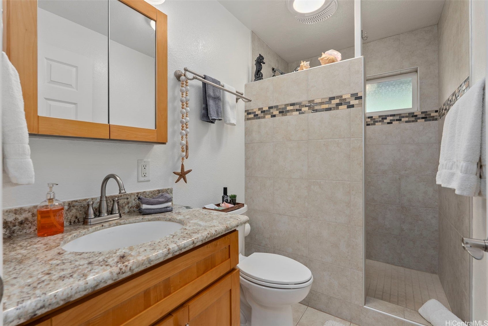 Haleiwa, Hawaii, 96712, United States, 4 Bedrooms Bedrooms, ,4 BathroomsBathrooms,Residential,Active,1993935