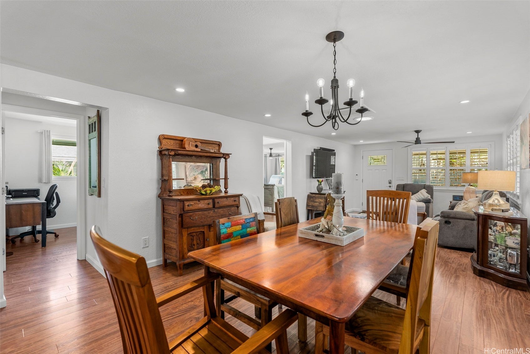 Haleiwa, Hawaii, 96712, United States, 4 Bedrooms Bedrooms, ,4 BathroomsBathrooms,Residential,Active,1993935