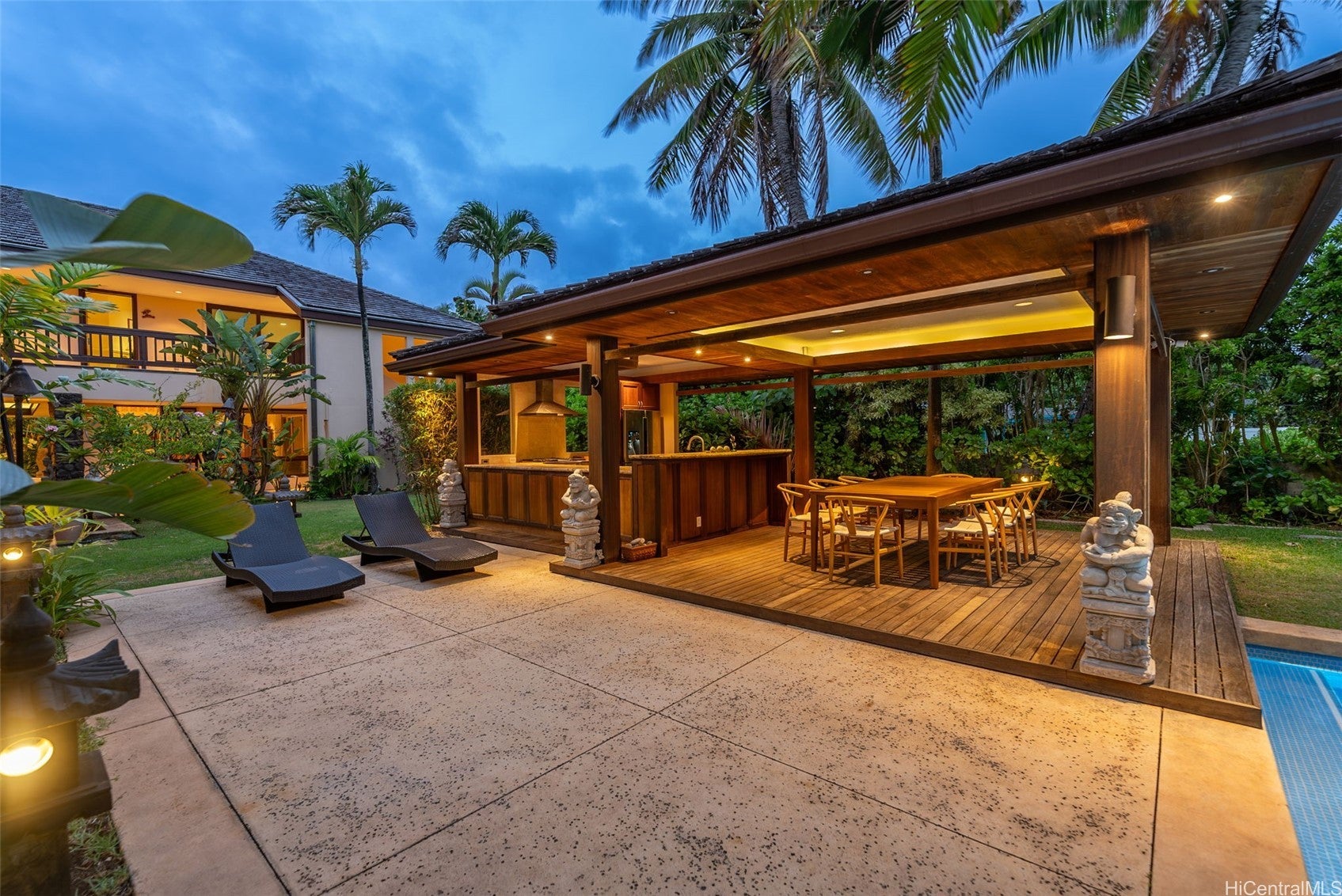 Kailua, Hawaii, 96734, United States, 12 Bedrooms Bedrooms, ,16 BathroomsBathrooms,Residential,Active,1944012