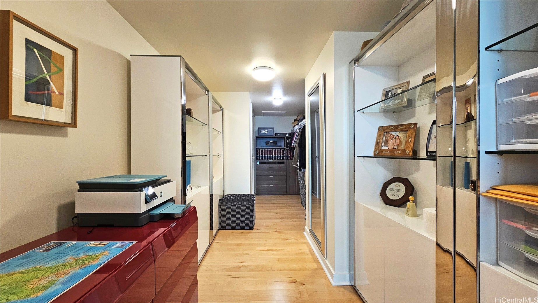 Honolulu, Hawaii, 96814, United States, ,3 BathroomsBathrooms,Residential,Active,1778695