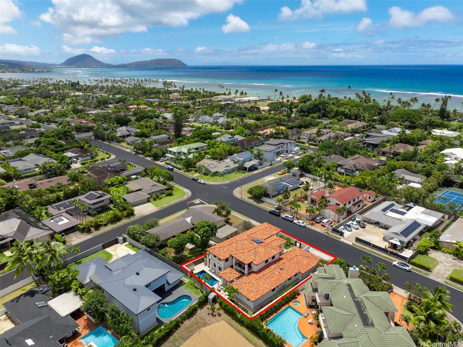 Honolulu, Hawaii, 96816, United States, 6 Bedrooms Bedrooms, ,6 BathroomsBathrooms,Residential,Active,1961951