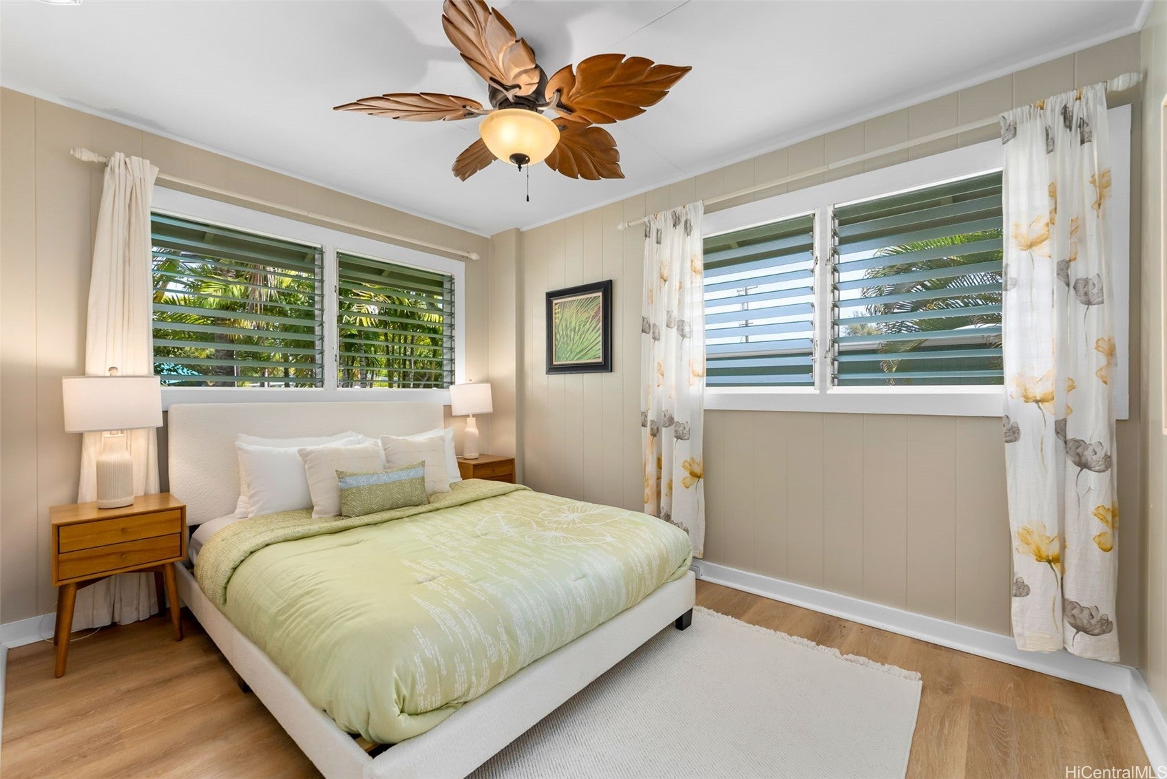 Kailua, Hawaii, 96734, United States, 6 Bedrooms Bedrooms, ,3 BathroomsBathrooms,Residential,Pending,1943834