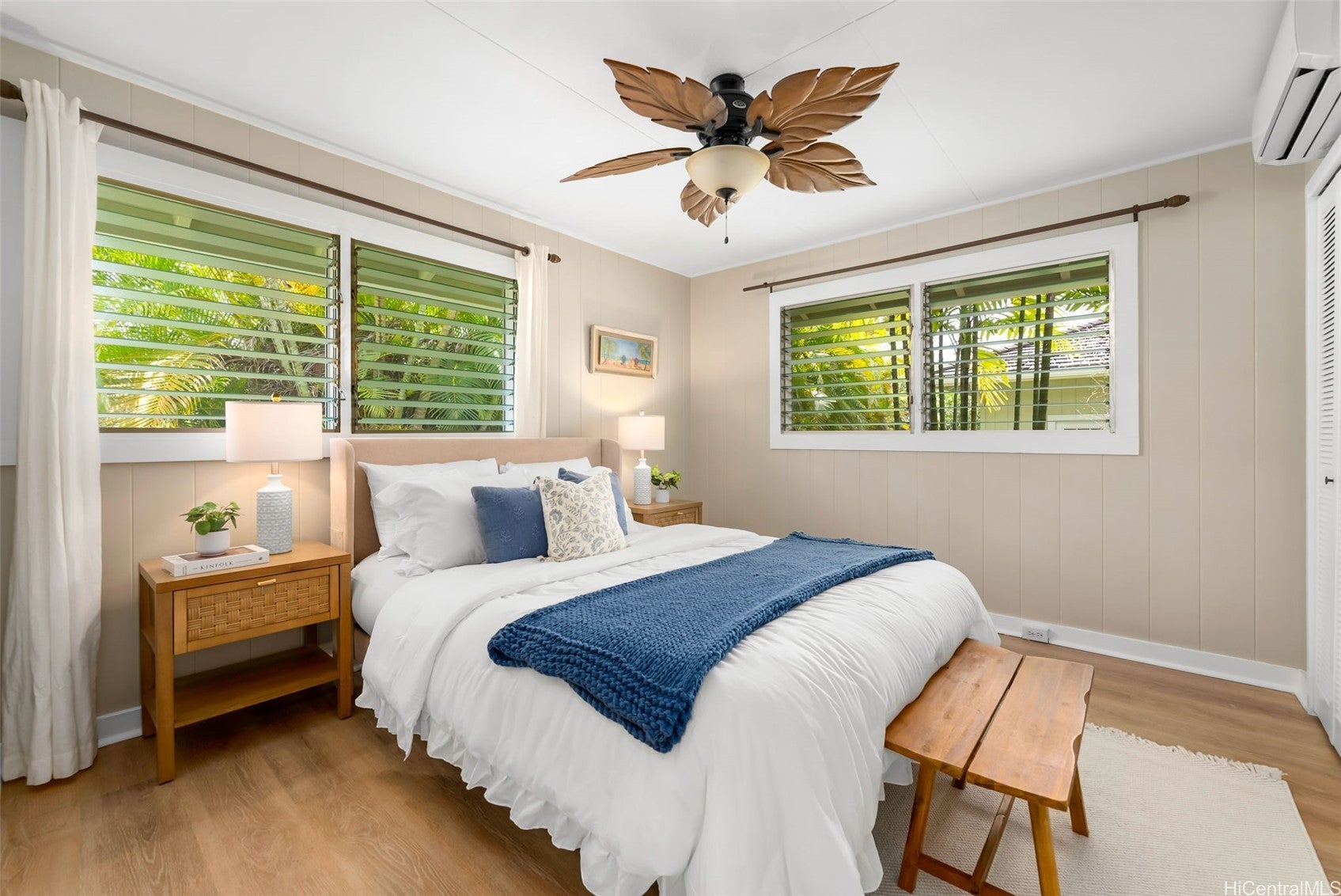 Kailua, Hawaii, 96734, United States, 6 Bedrooms Bedrooms, ,3 BathroomsBathrooms,Residential,Pending,1943834