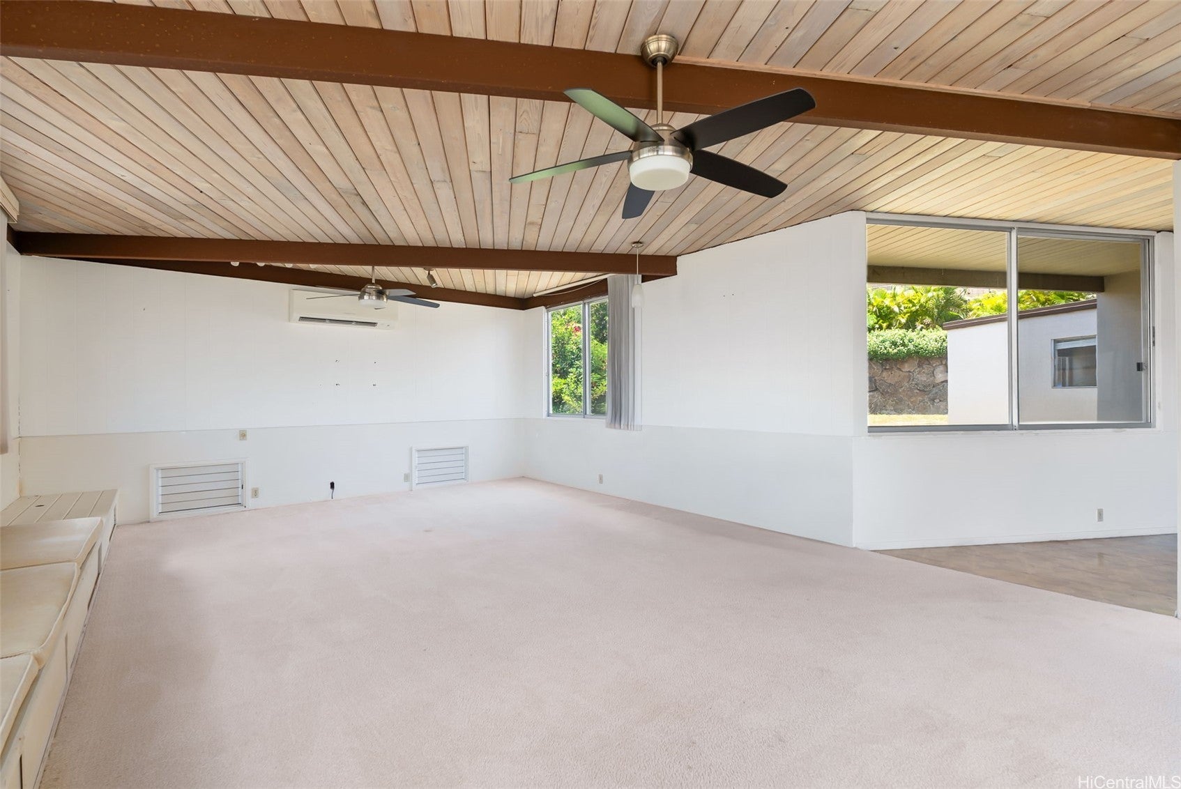Honolulu, Hawaii, 96825, United States, 4 Bedrooms Bedrooms, ,2 BathroomsBathrooms,Residential,Active,1943794