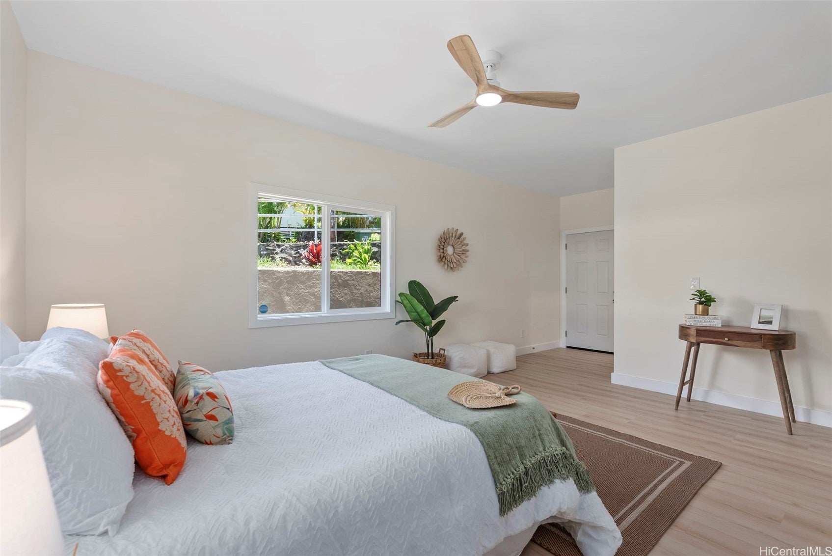 Honolulu, Hawaii, 96822, United States, 4 Bedrooms Bedrooms, ,4 BathroomsBathrooms,Residential,Active,1943814