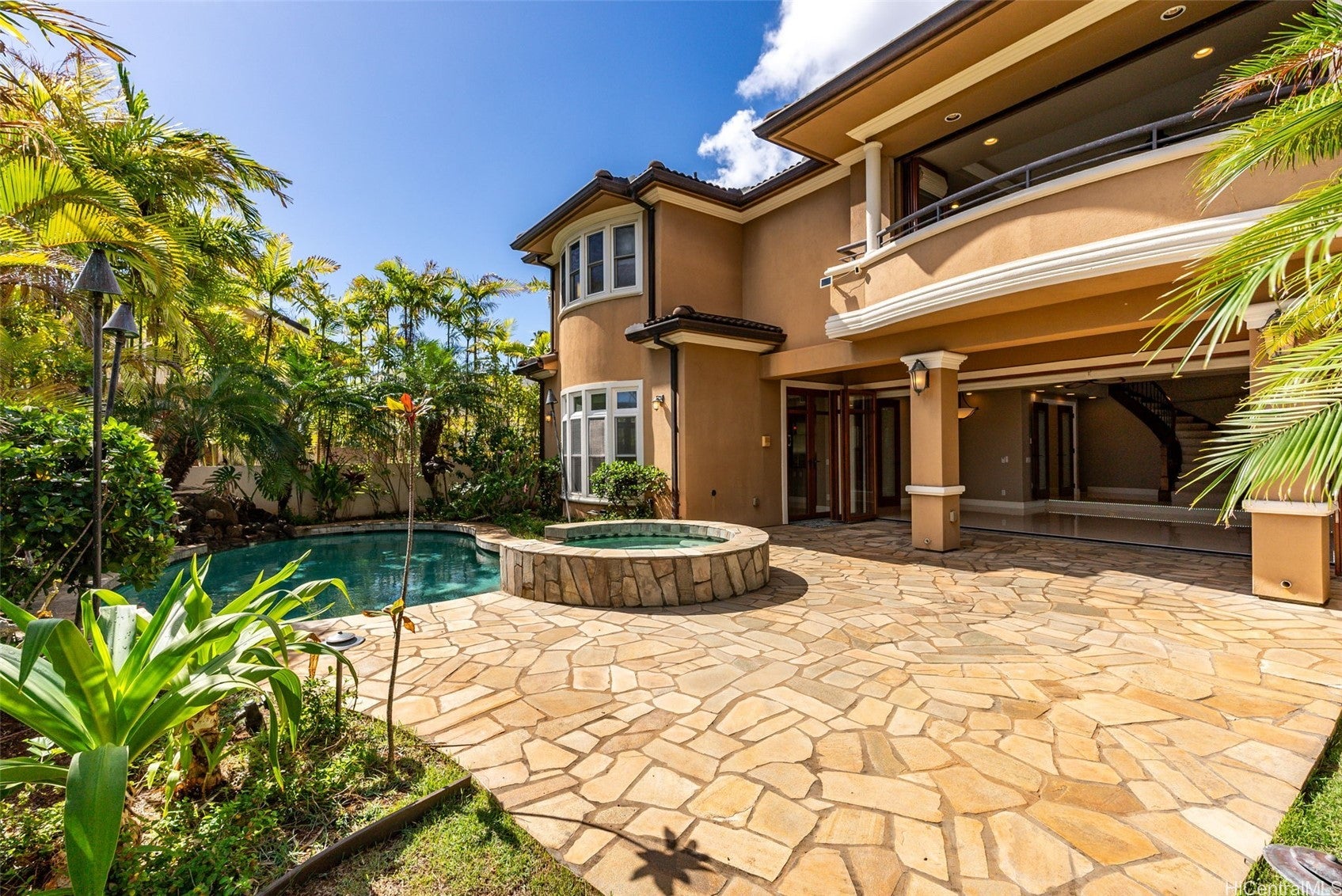 Honolulu, Hawaii, 96816, United States, 4 Bedrooms Bedrooms, ,4 BathroomsBathrooms,Residential,Contingent,1943772