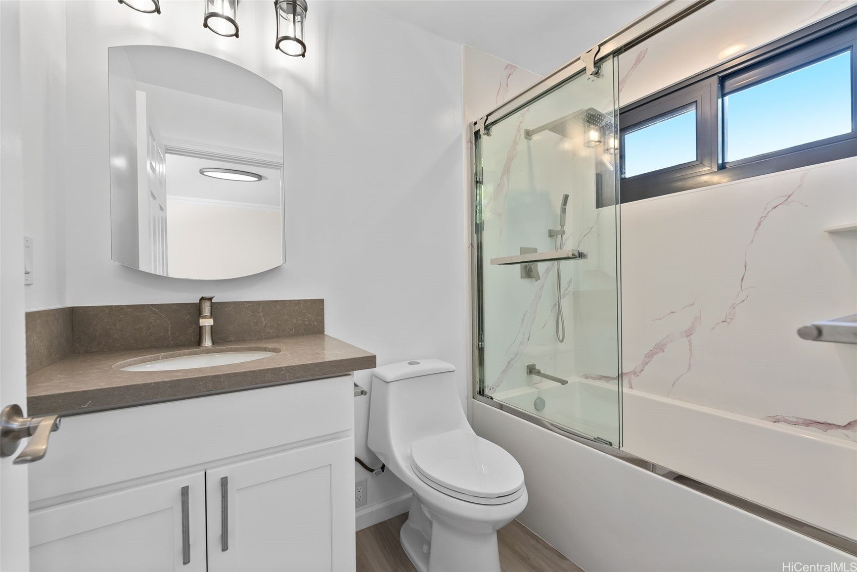 Honolulu, Hawaii, 96817, United States, 8 Bedrooms Bedrooms, ,11 BathroomsBathrooms,Residential,Active,1943837